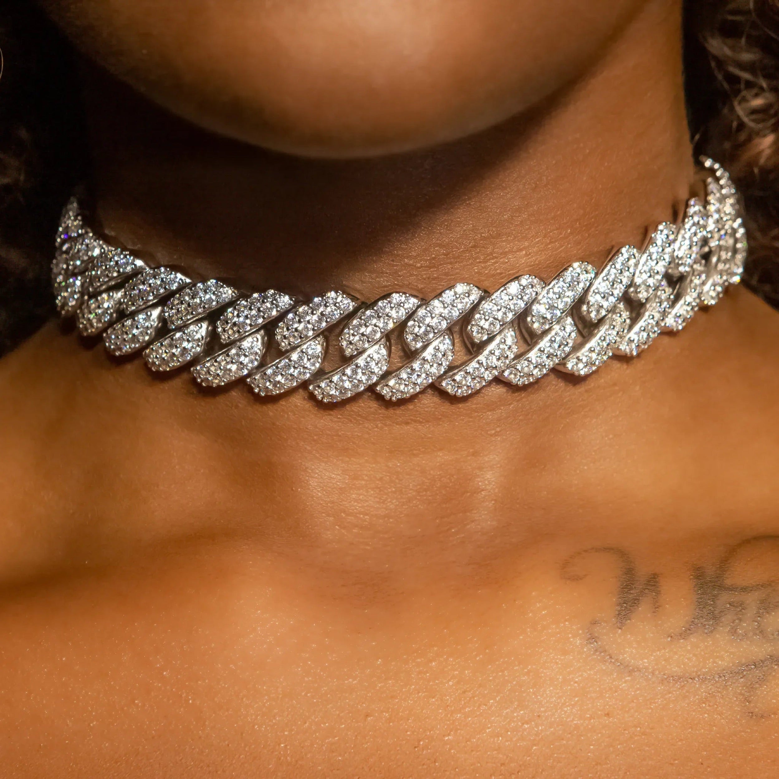 18mm Flower Set Cuban Link Choker/ Necklace in White Gold · female-model