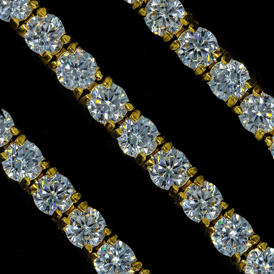 5mm Yellow Gold Diamond Tennis Bracelet · female-model