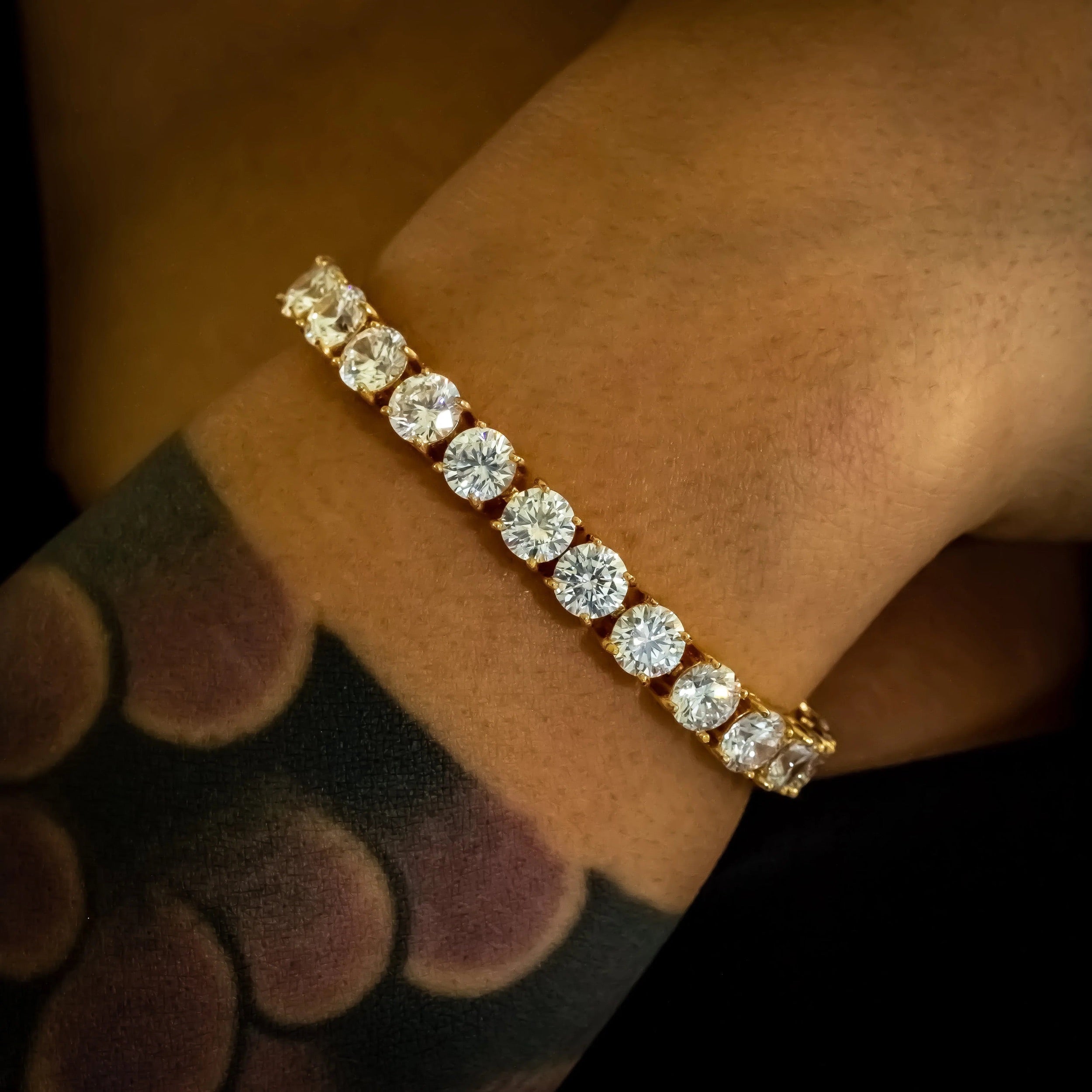 6mm Yellow Gold Diamond Tennis Bracelet · female-model