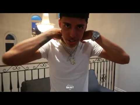Cargar video: Entrega especial a su mansión de Miami