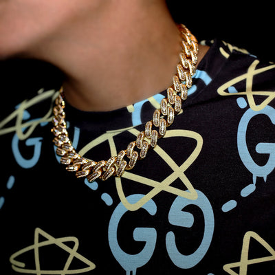 18mm Bugatti Link Chain - 18K Yellow Gold · male-model