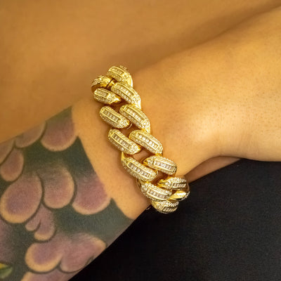 Pulsera de eslabones cubanos con baguette en oro amarillo - 18mm