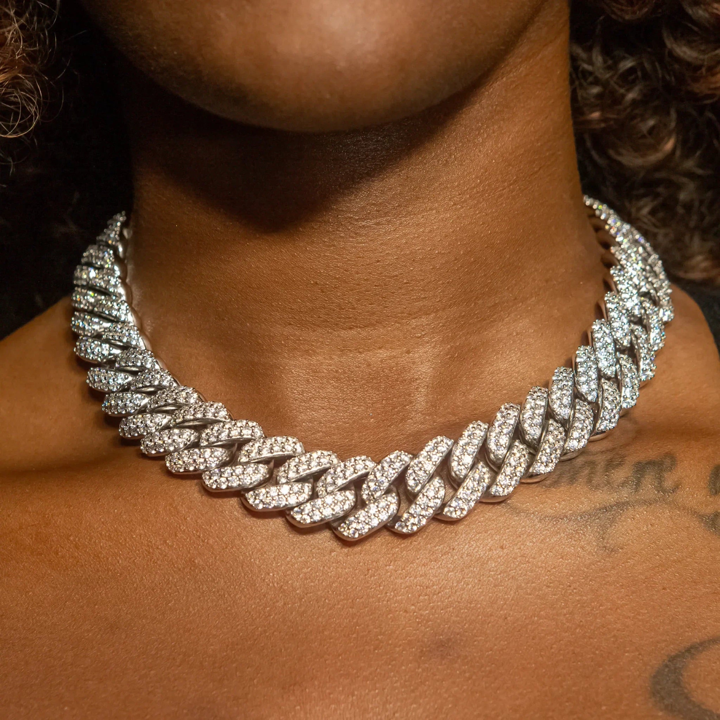18mm Flower Set Cuban Link Choker/ Necklace in White Gold · female-model