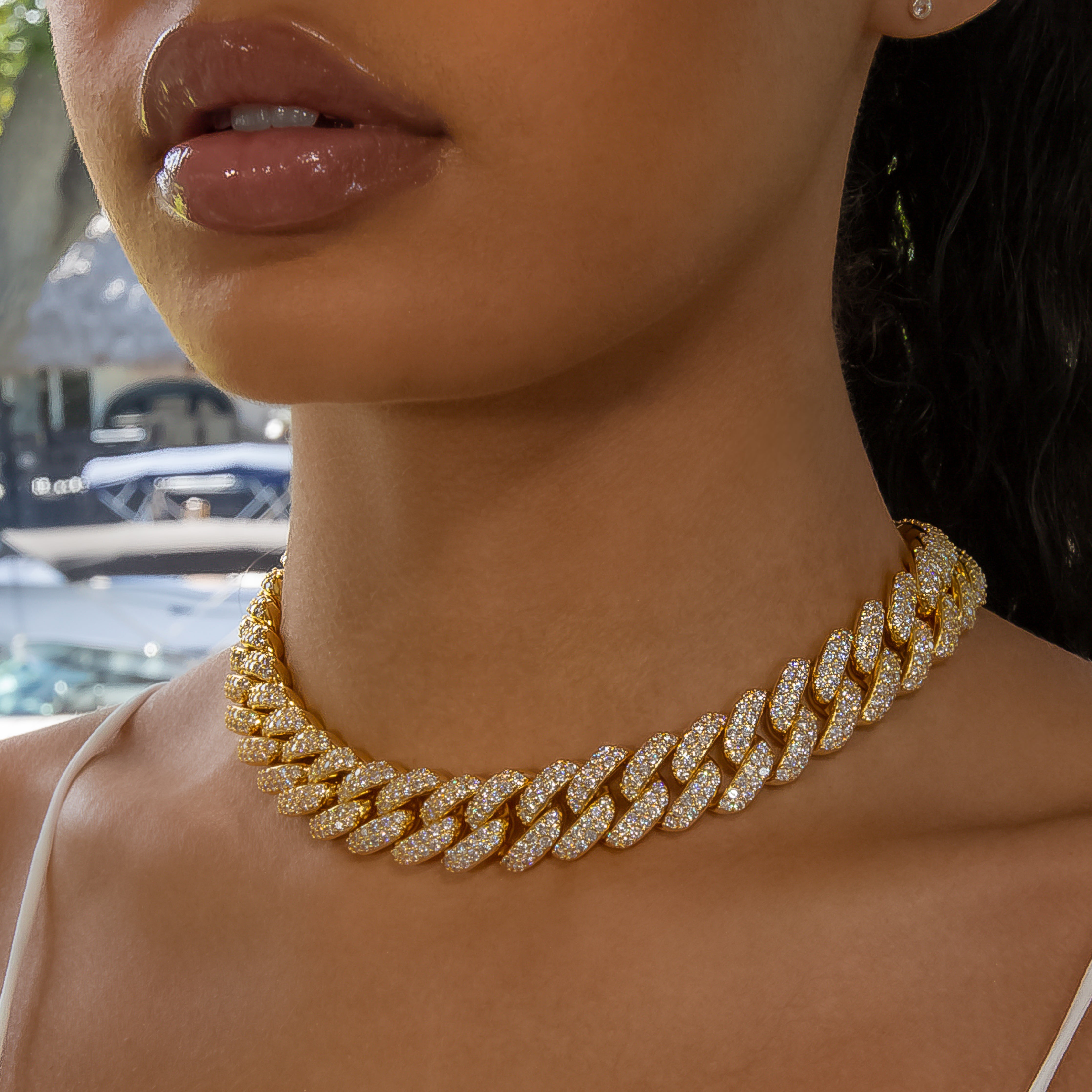 18mm Flower Set Cuban Link Choker/ Necklace - 18K Yellow Gold · female-model