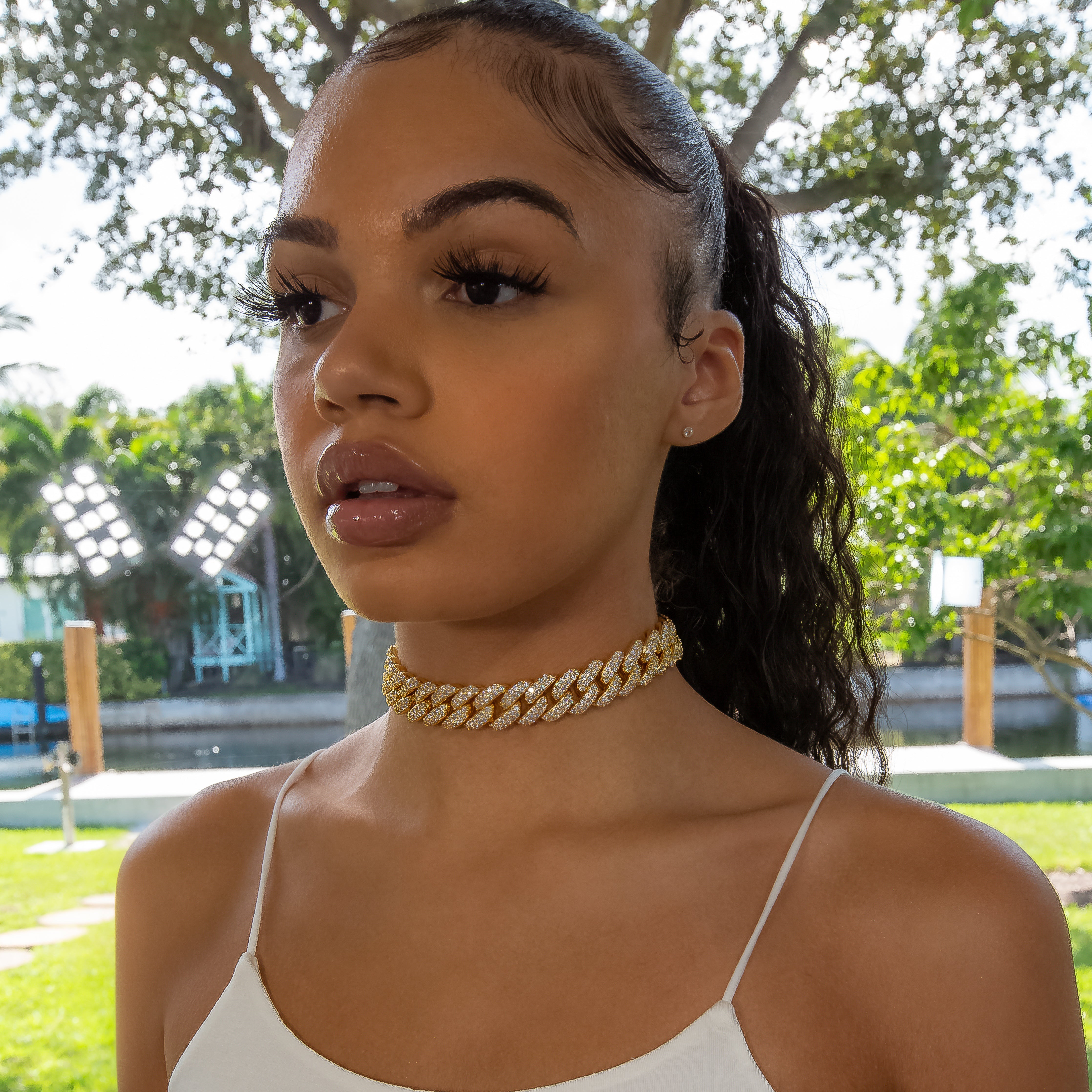 18mm Flower Set Cuban Link Choker/ Necklace - 18K Yellow Gold · female-model