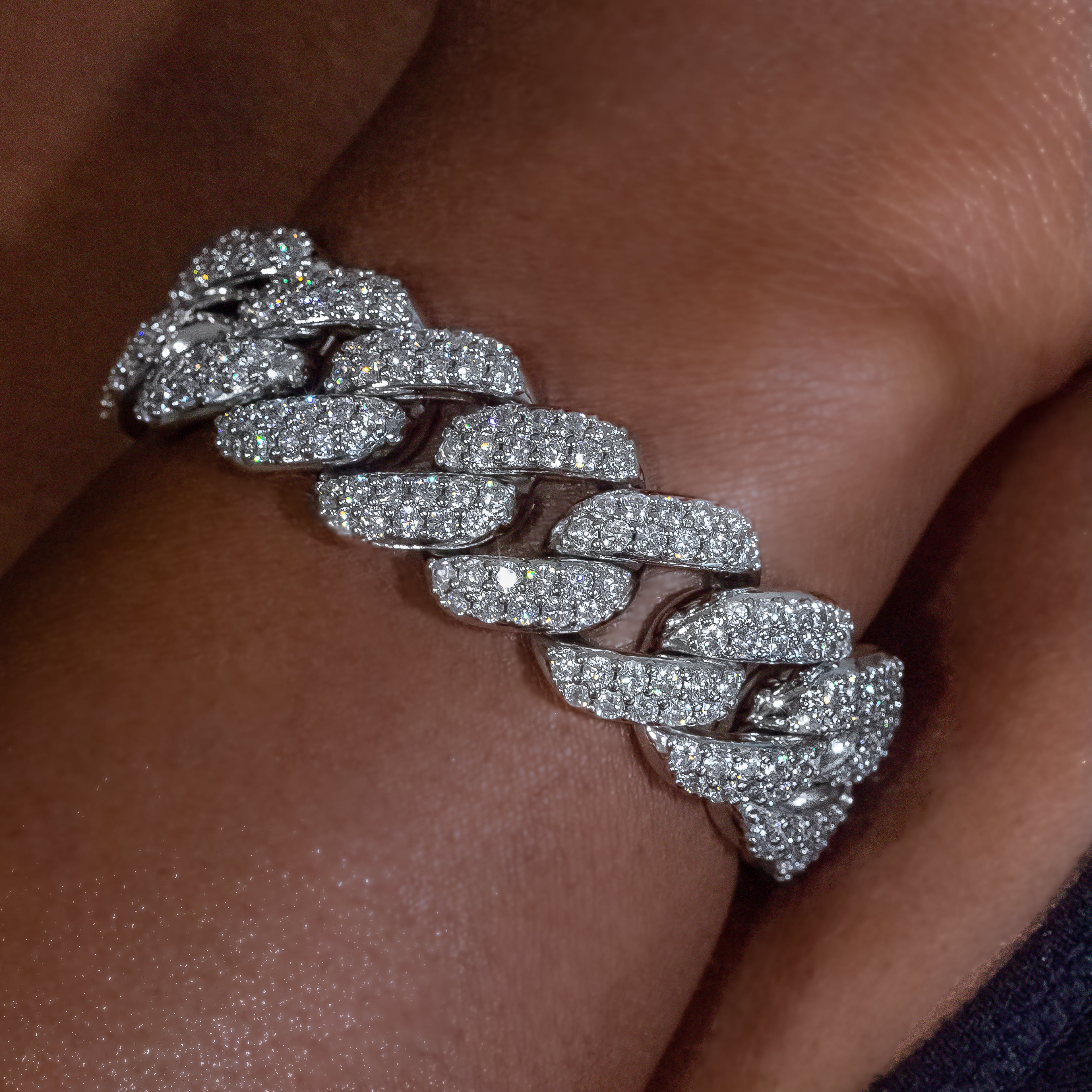 18mm White Gold Flower Set Cuban Link Bracelet