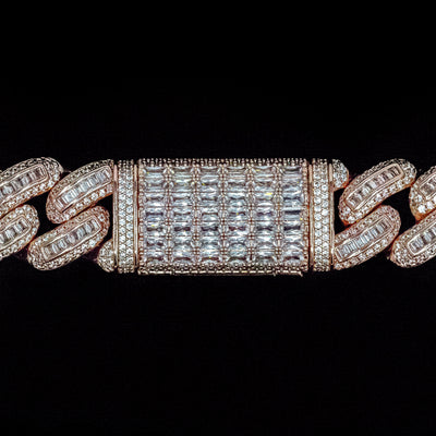 SKRT 18mm Baguette Cuban link design in Rose Gold, original black-background link and clasp detail