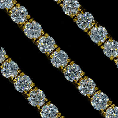 5mm Diamond Tennis Choker/ Necklace 18K Yellow Gold · female-model