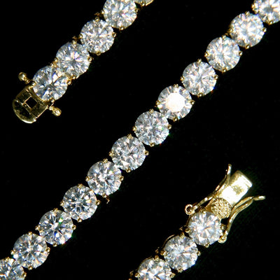 6mm Yellow Gold Tennis Bracelet - 18K Yellow Gold · male-model