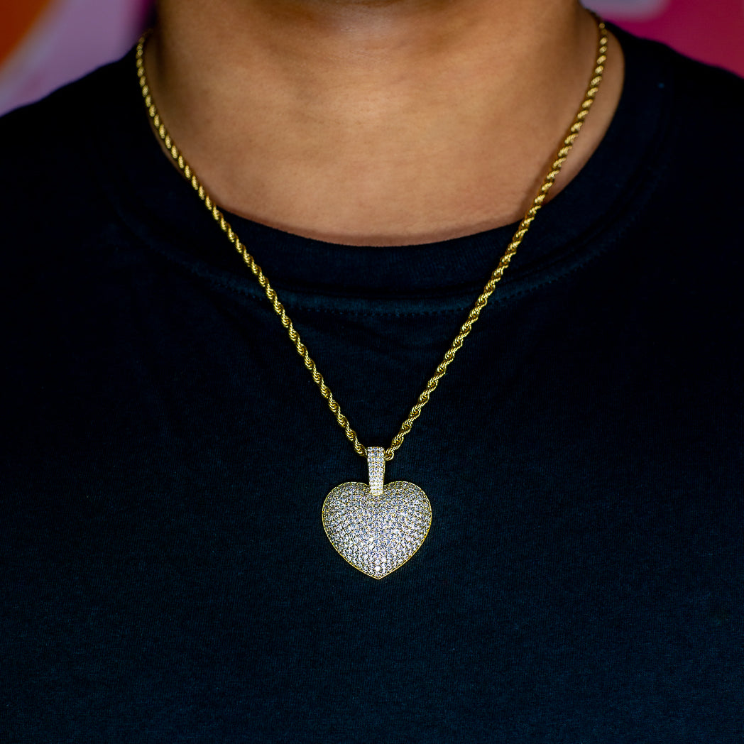 Iced Heart in Yellow Gold in 18K Yellow Gold | SKRT® · male-model