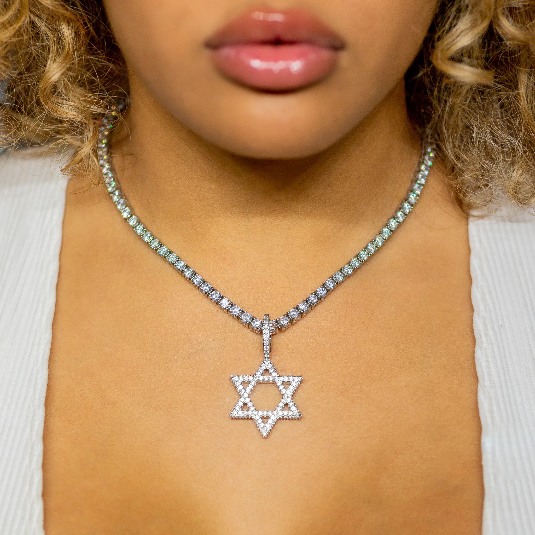 Diamond Star of David in 18K White Gold